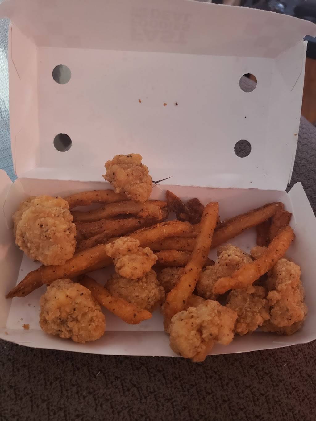 Rallys | restaurant | 609 E. State, Fremont, OH 43420, USA | 4193347901 OR +1 419-334-7901