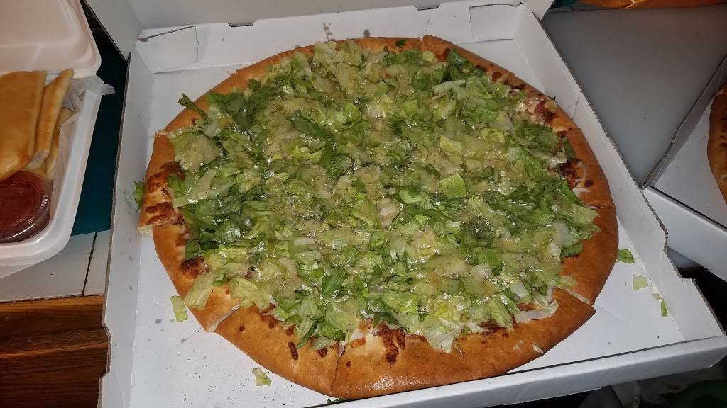 Towne Square Pizza | restaurant | 135 E Main St, Pinckney, MI 48169, USA | 7348785770 OR +1 734-878-5770