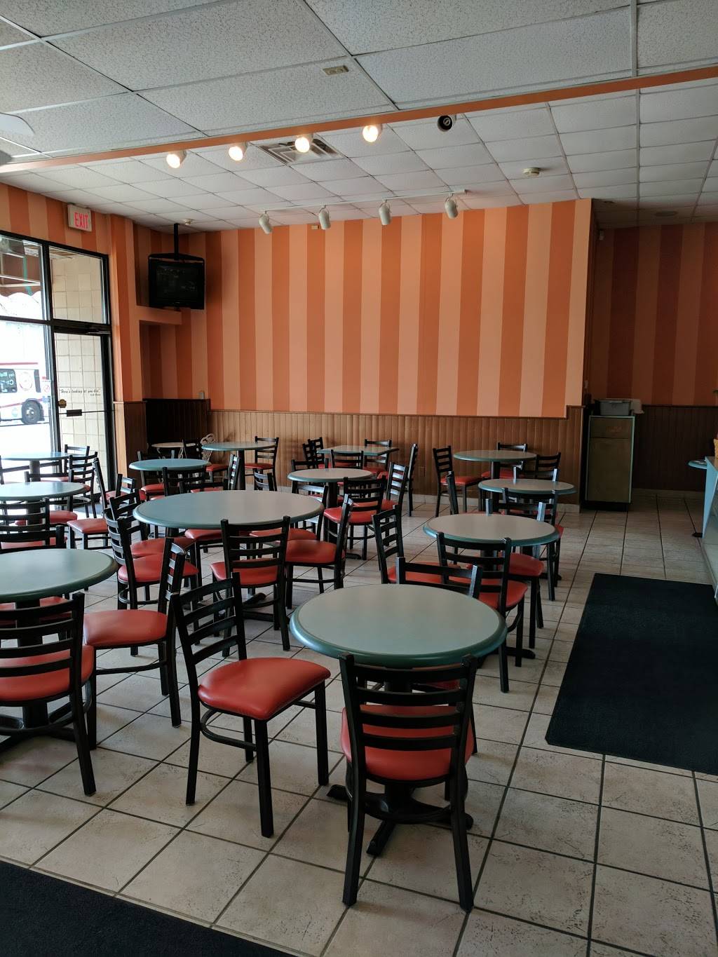 Adams Street Cafe | cafe | 107 SW Adams St, Peoria, IL 61602, USA | 3096370022 OR +1 309-637-0022