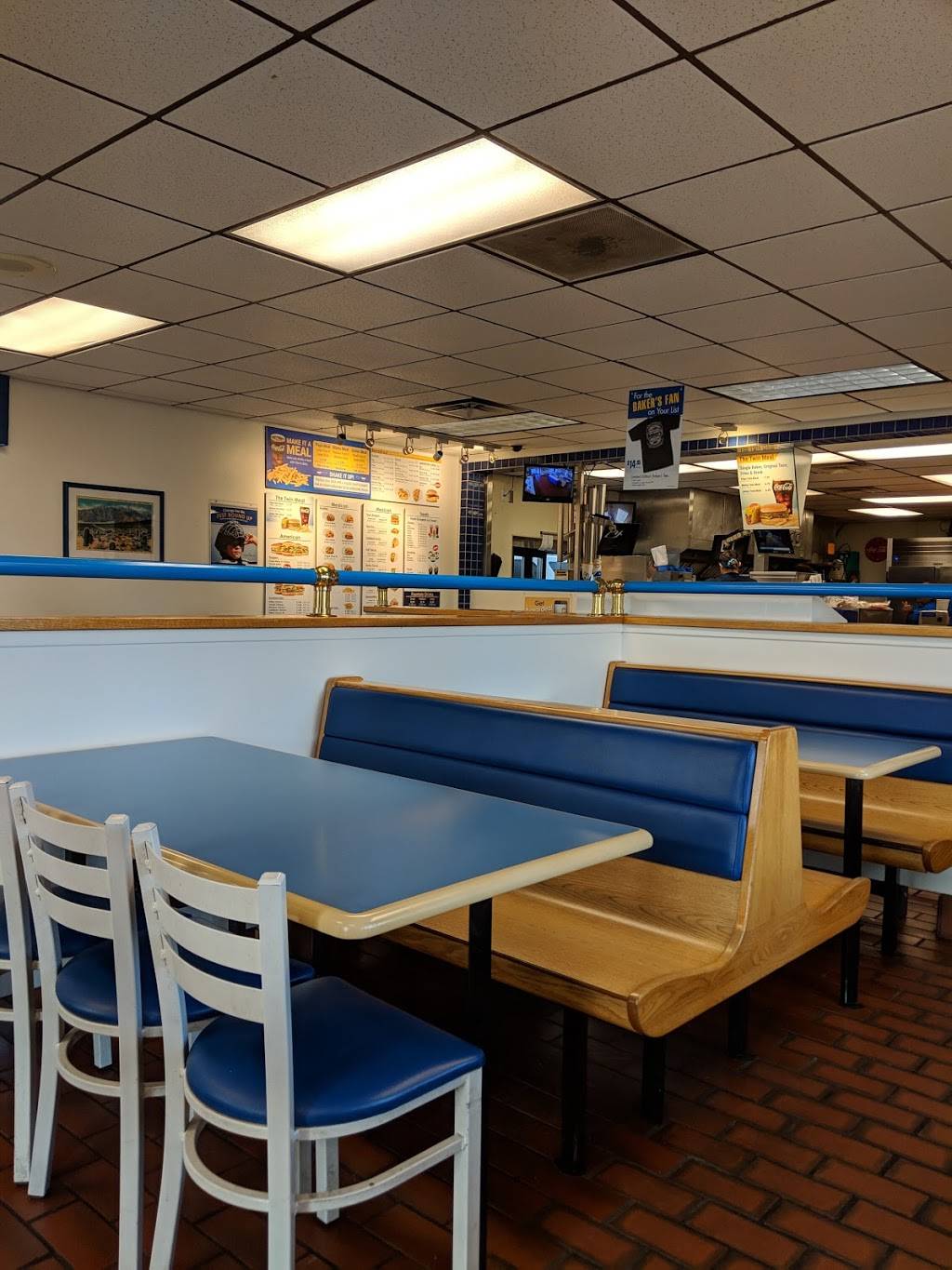 Bakers Drive-Thru | restaurant | 529 Beaumont Ave, Beaumont, CA 92223, USA | 9098845233 OR +1 909-884-5233