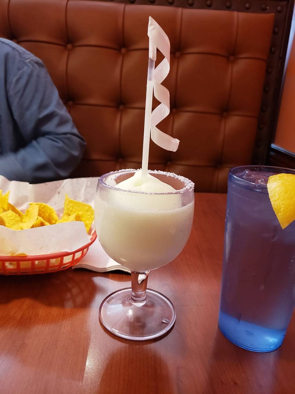 El Rey Mexican Restaurant | restaurant | 544 Emily Dr, Clarksburg, WV 26301, USA | 3046224422 OR +1 304-622-4422