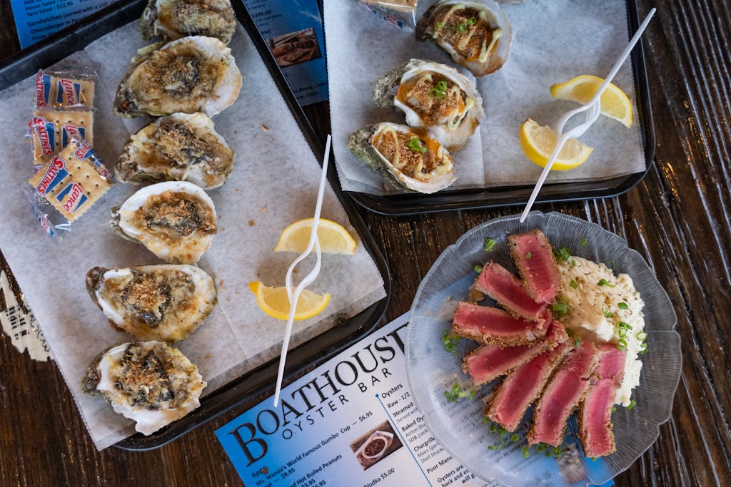 Boathouse Oyster Bar | restaurant | 288 Harbor Blvd, Destin, FL 32541, USA | 8508373645 OR +1 850-837-3645