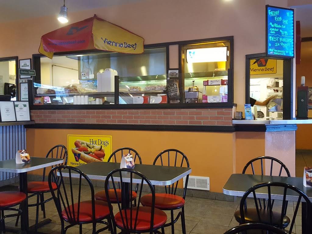 Hot Dog Avenue | restaurant | 1321 Wisconsin Dells Pkwy, Wisconsin Dells, WI 53965, USA | 6082532728 OR +1 608-253-2728