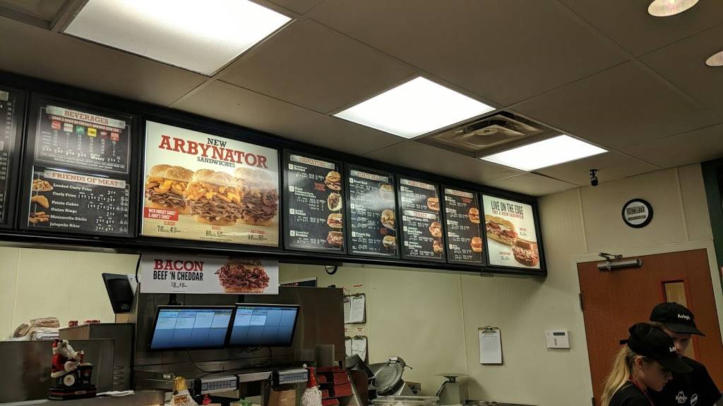 Arbys | restaurant | 12891 Braemar Village Pz, Bristow, VA 20136, USA | 7032579563 OR +1 703-257-9563