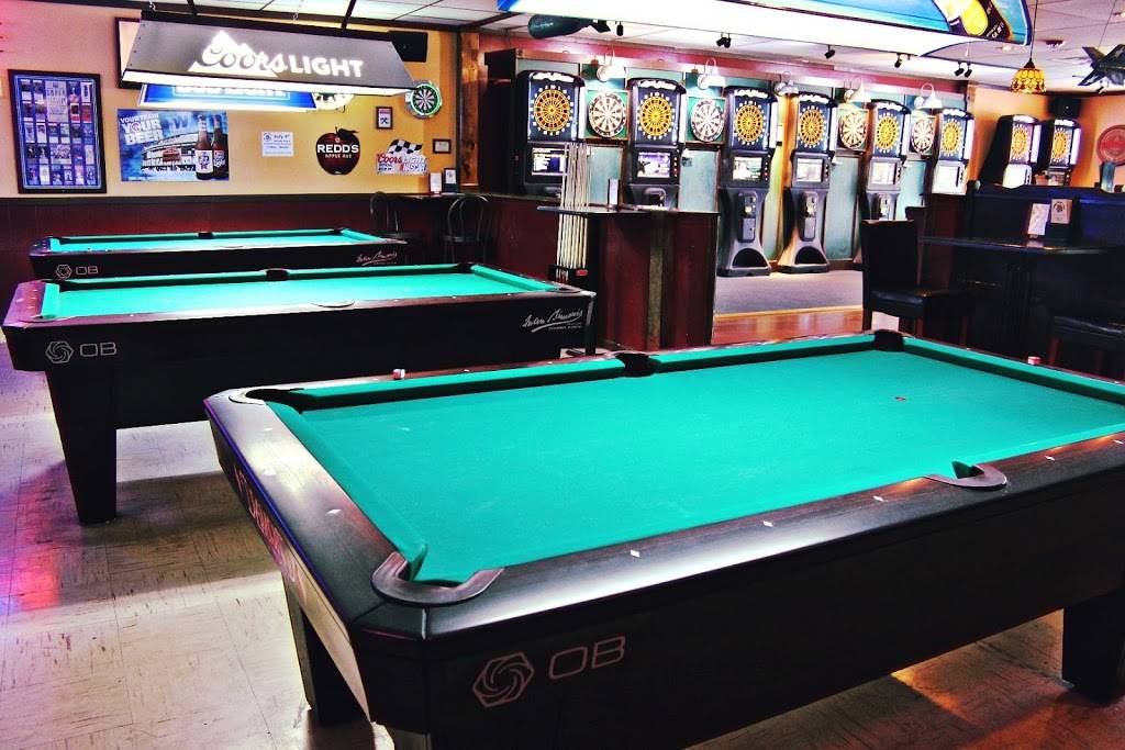 Mangy Dawgs Pub & Grill House | restaurant | 1832 West Army Trail Road, Hanover Park, IL 60133, USA | 6308372233 OR +1 630-837-2233