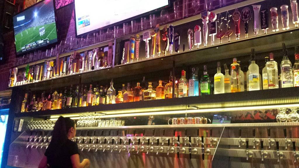 Rock & Brews Redondo Beach | restaurant | 6300 S Pacific Coast Hwy, Redondo Beach, CA 90277, USA | 3109282969 OR +1 310-928-2969