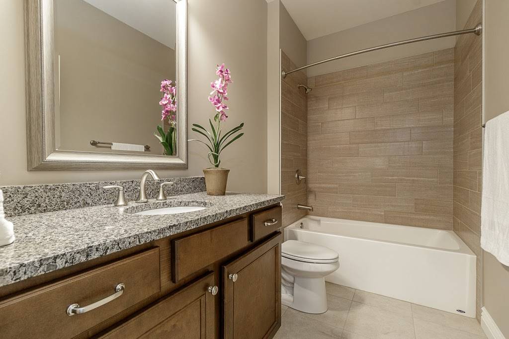 Linkside at Old Hawthorne | restaurant | 1764 Linkside Dr, Columbia, MO 65201, USA | 5735542299 OR +1 573-554-2299