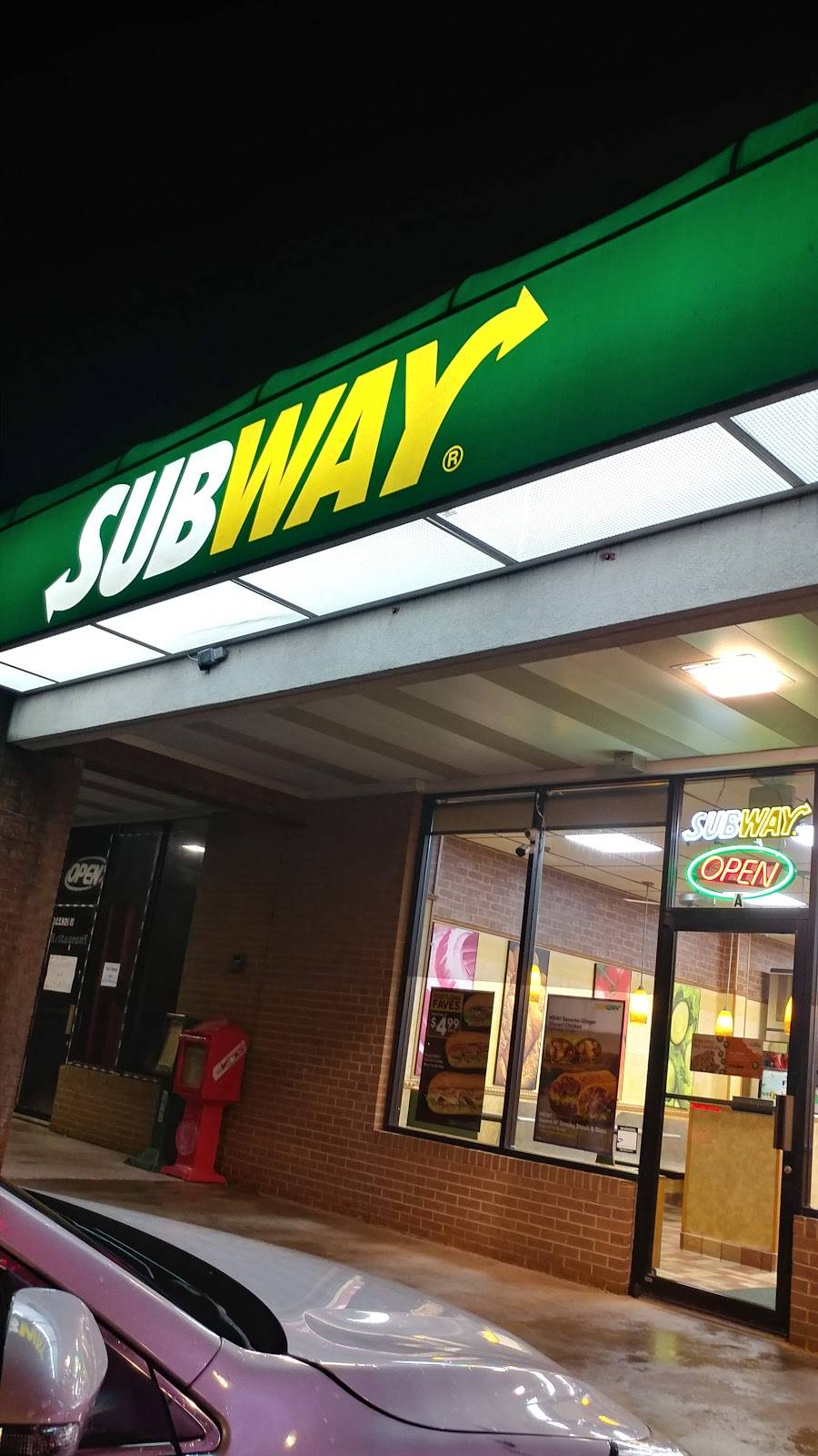 Subway | restaurant | 14450 US-231 & U.S. 431 N, Hazel Green, AL 35750, USA | 2568284311 OR +1 256-828-4311