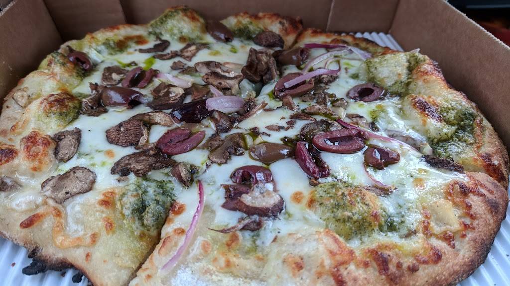 DELICIO Coal Fired Pizza | restaurant | 3701 Montgomery Rd, Cincinnati, OH 45207, USA | 5134295855 OR +1 513-429-5855