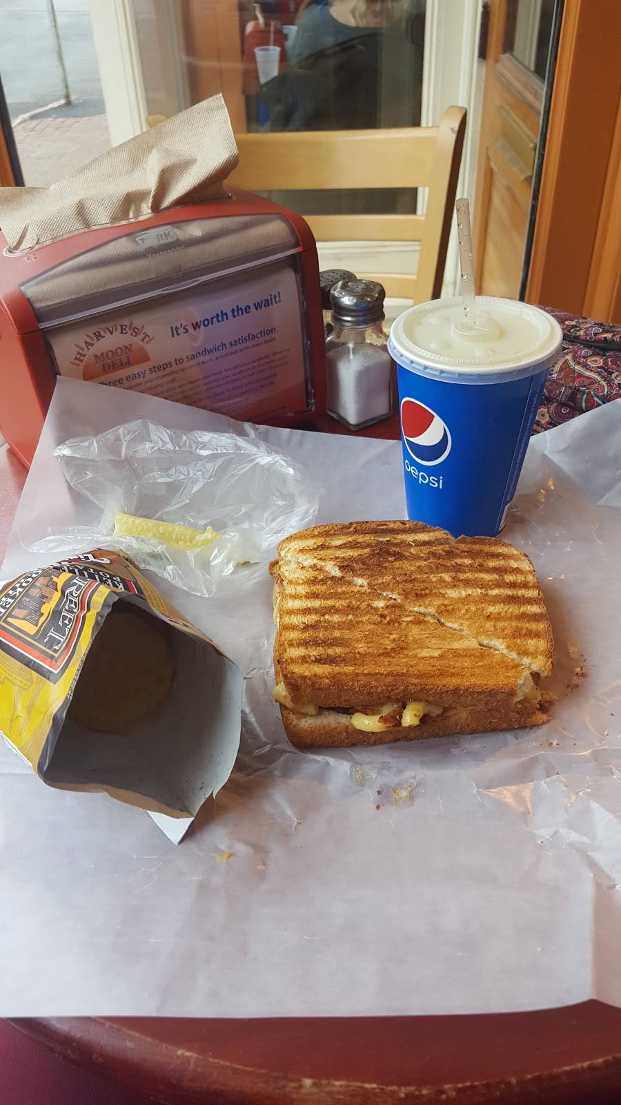 Harvest Moon Deli | restaurant | 72 Columbia St, Bangor, ME 04401, USA | 2079473354 OR +1 207-947-3354