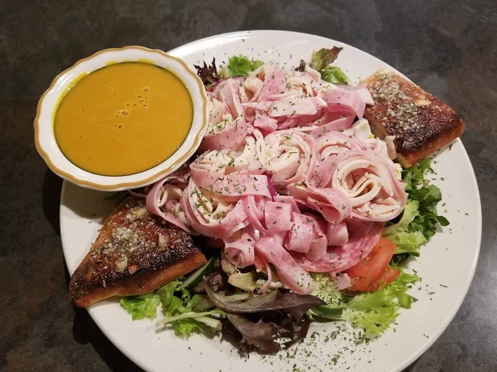 The Italian Fools Kitchen | restaurant | 25 S Main St, Milroy, PA 17063, USA | 7176677398 OR +1 717-667-7398