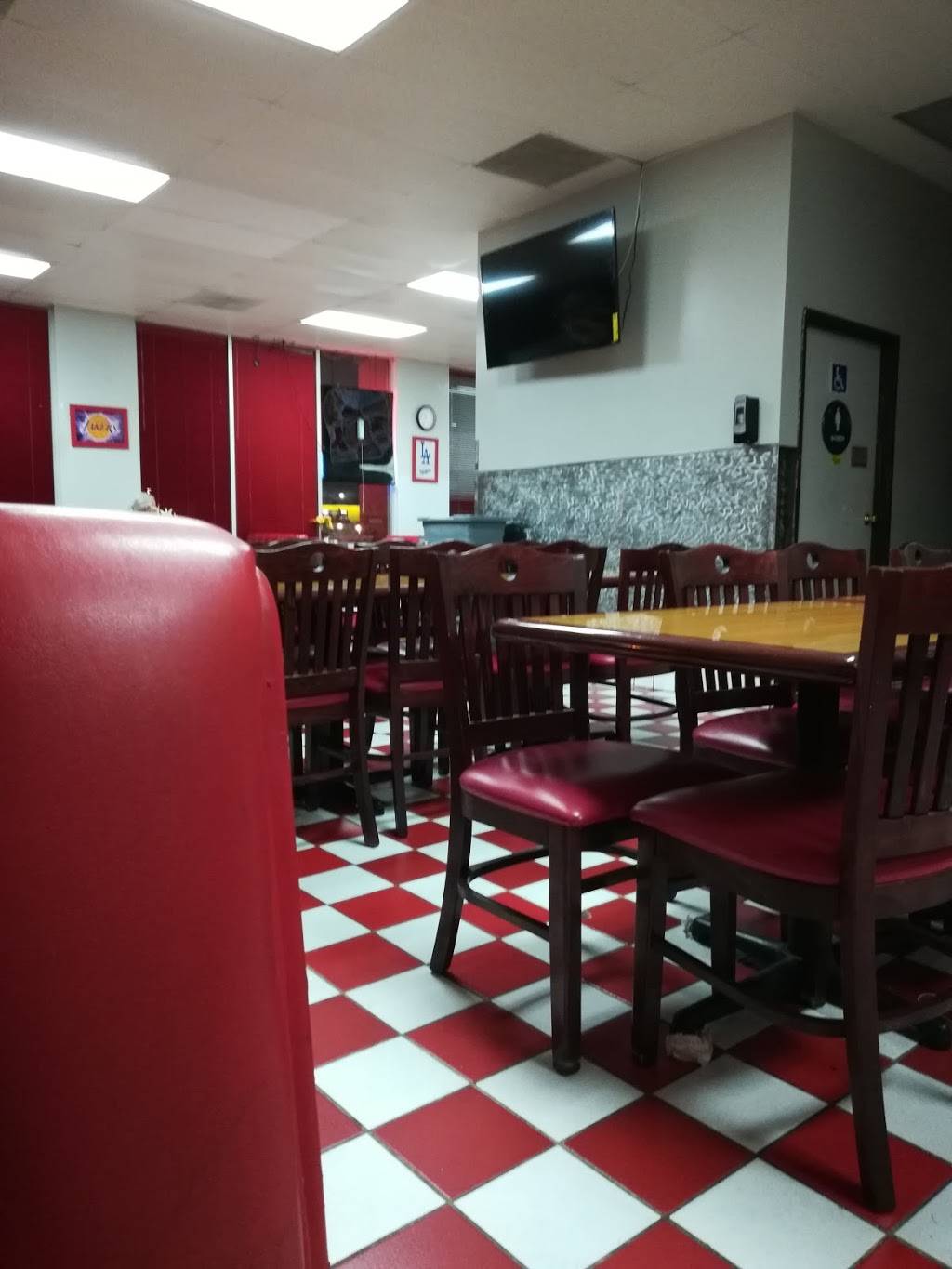 Sams Burgers | restaurant | 1054, 14525 Telegraph Rd, La Mirada, CA 90638, USA | 5629443192 OR +1 562-944-3192