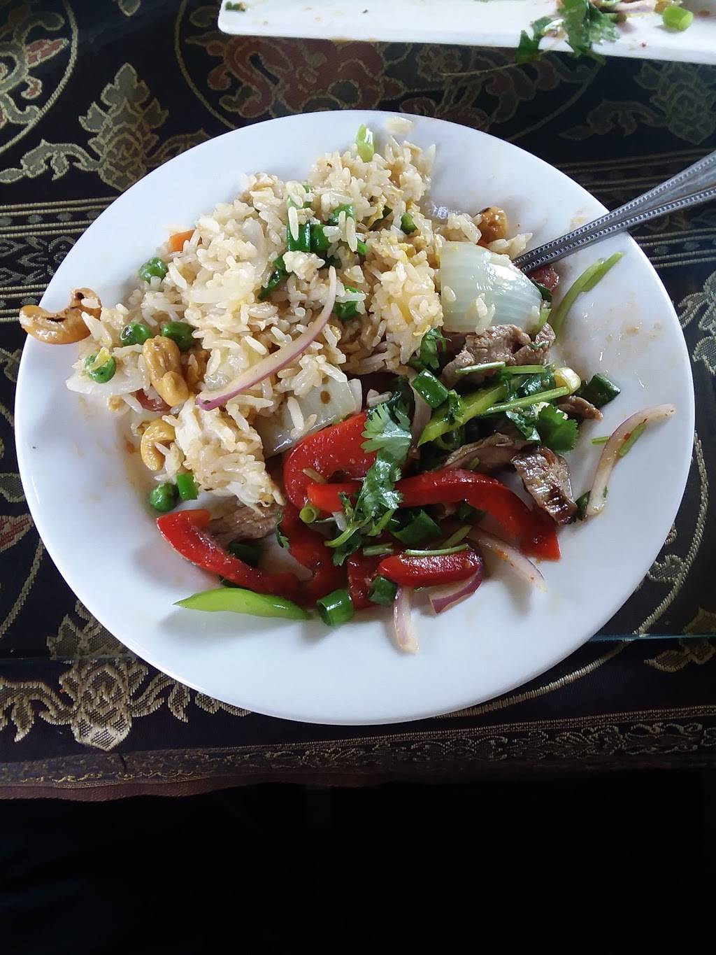 Thai Cuisine II | restaurant | 779 E Yosemite Ave # G, Merced, CA 95348, USA | 2097260334 OR +1 209-726-0334