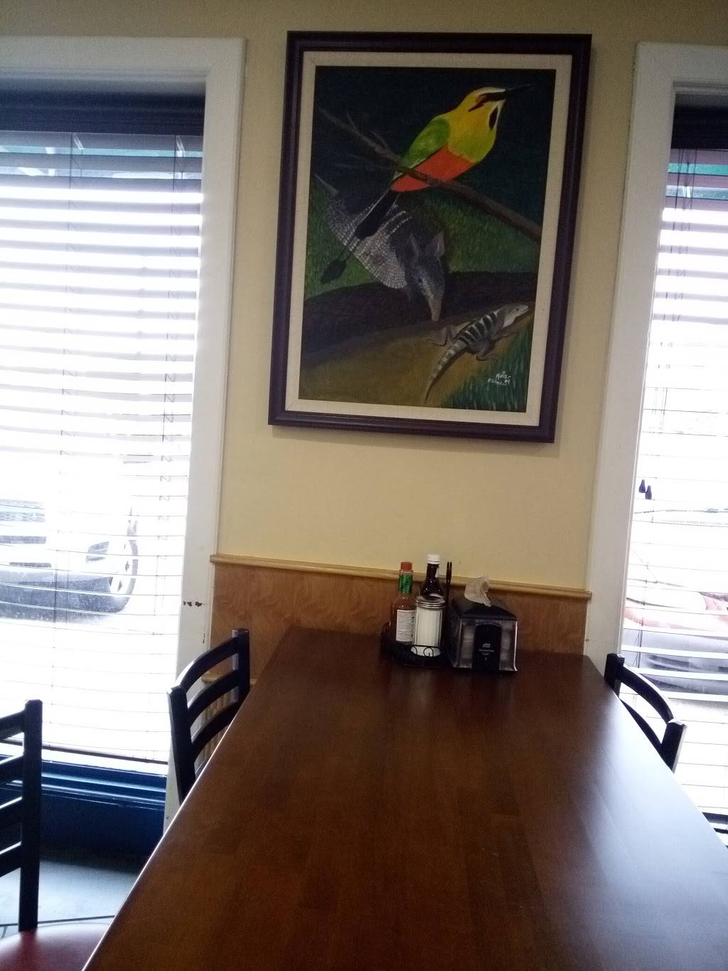 Dona Bessy Pupuseria | restaurant | 3703, 77 N Glebe Rd, Arlington, VA 22203, USA | 7032489400 OR +1 703-248-9400