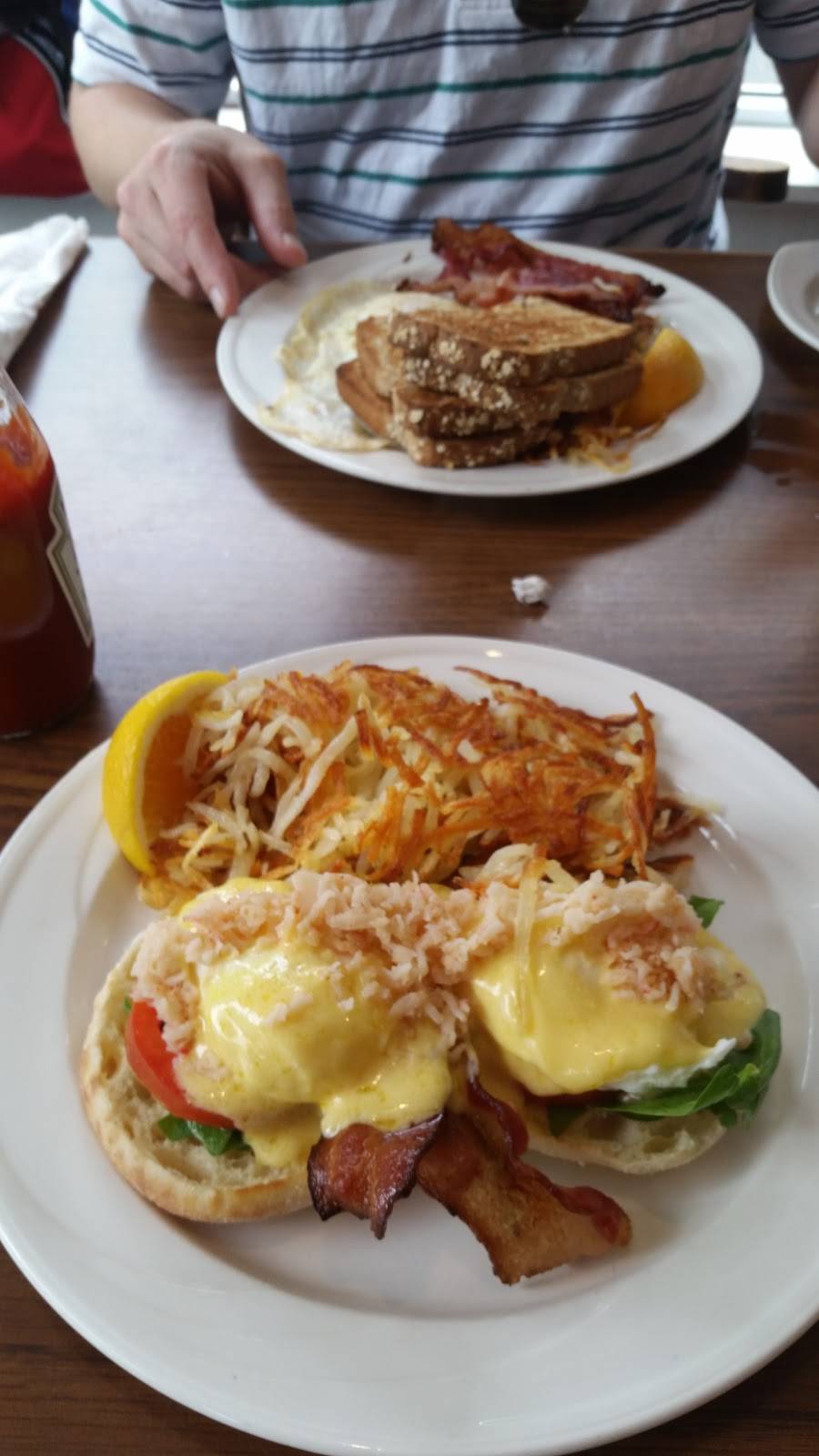 Pasquales | restaurant | 234 Deleware Ave, Put-In-Bay, OH 43456, USA | 4192858600 OR +1 419-285-8600