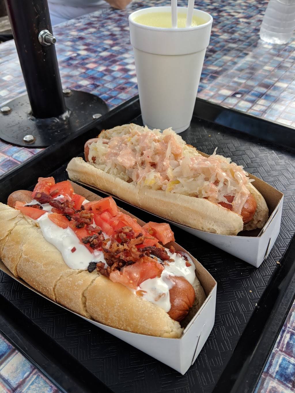 L.A. Franks | meal takeaway | 104 Water St N, Cambridge, ON N1R 3B6, Canada | 5196236733 OR +1 519-623-6733