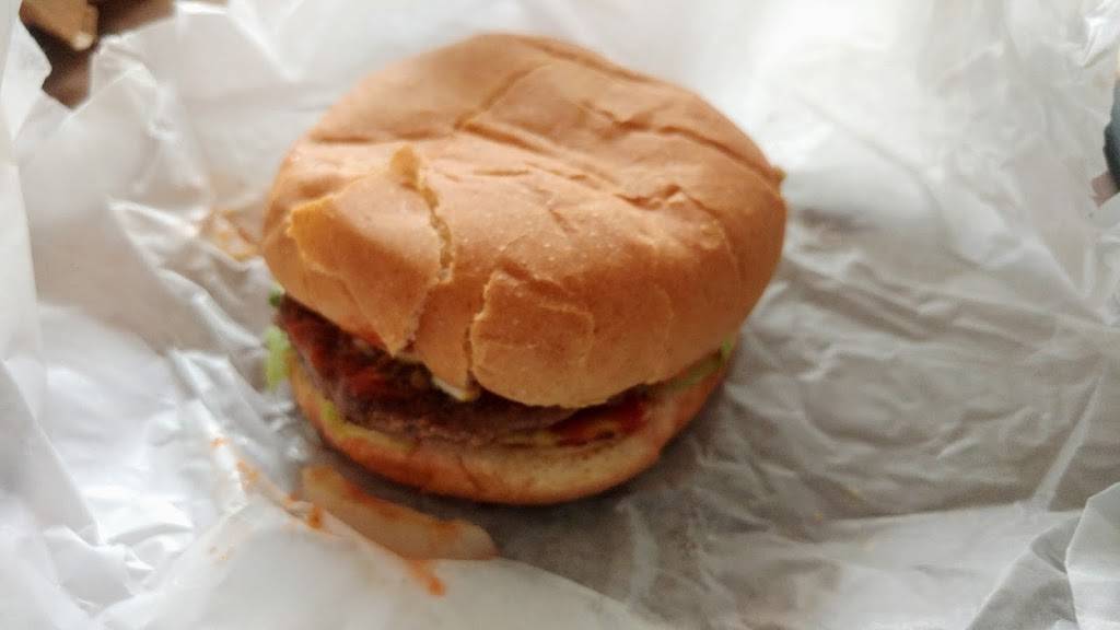 Star Pizza Restaurant Carryout | restaurant | 3222 Pennsylvania Ave SE, Washington, DC 20020, USA | 2025844100 OR +1 202-584-4100