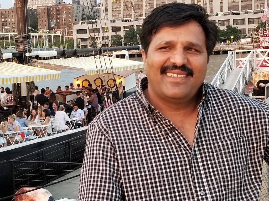 JFK Fried Chicken | restaurant | 2041 1st Avenue, New York, NY 10029, USA | 2124231011 OR +1 212-423-1011