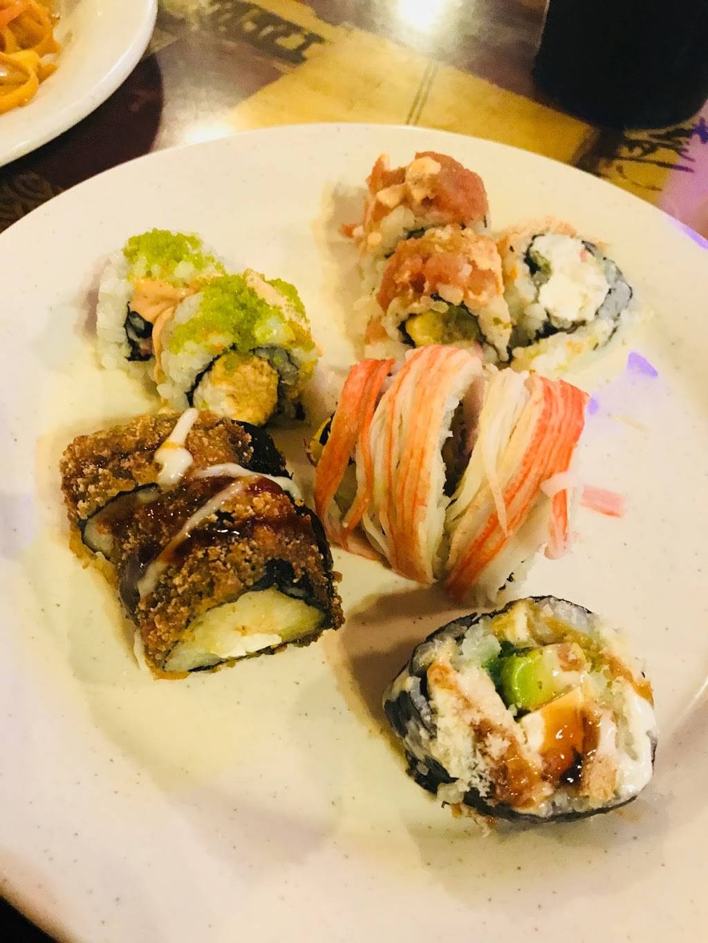 Super Orient Buffet | restaurant | 4525 S Semoran Blvd, Orlando, FL 32822, USA | 4073805583 OR +1 407-380-5583