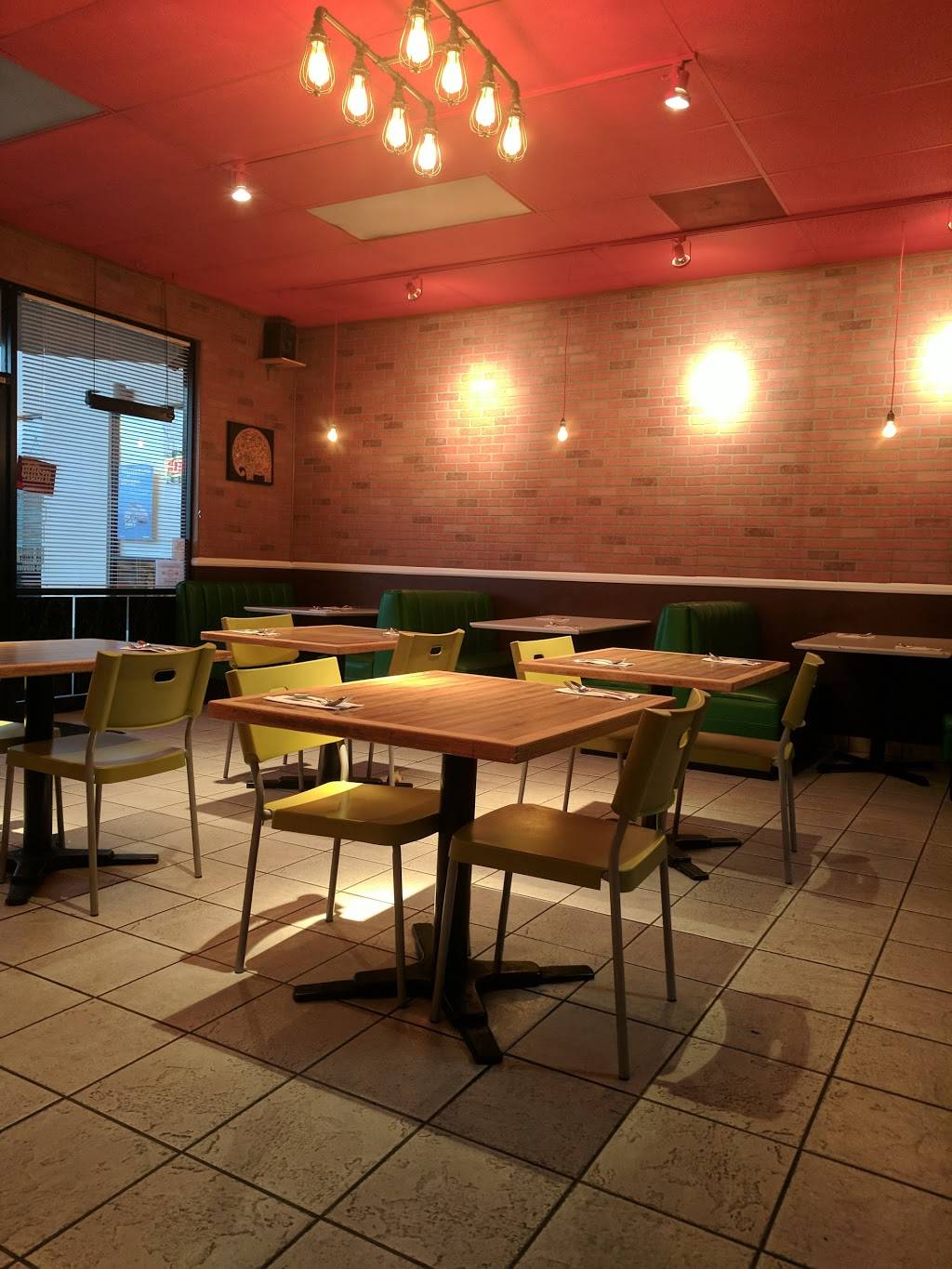 Spice Up Thai Eatery | restaurant | 6329, 10676 Balboa Blvd, Granada Hills, CA 91344, USA | 8183663124 OR +1 818-366-3124