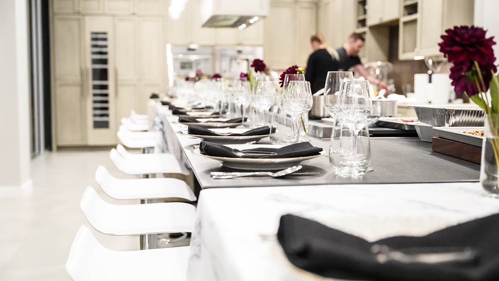 Plated Fine Dining | restaurant | 3005 W Loop S, Houston, TX 77027, USA | 8325105375 OR +1 832-510-5375