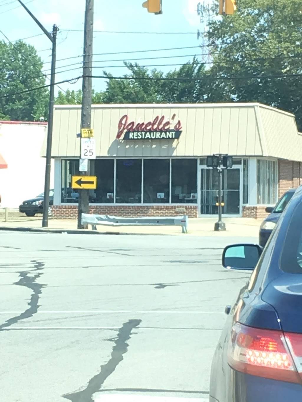 Janelles Restaurant | restaurant | 12508 St Clair Ave, Cleveland, OH 44108, USA | 2162495959 OR +1 216-249-5959
