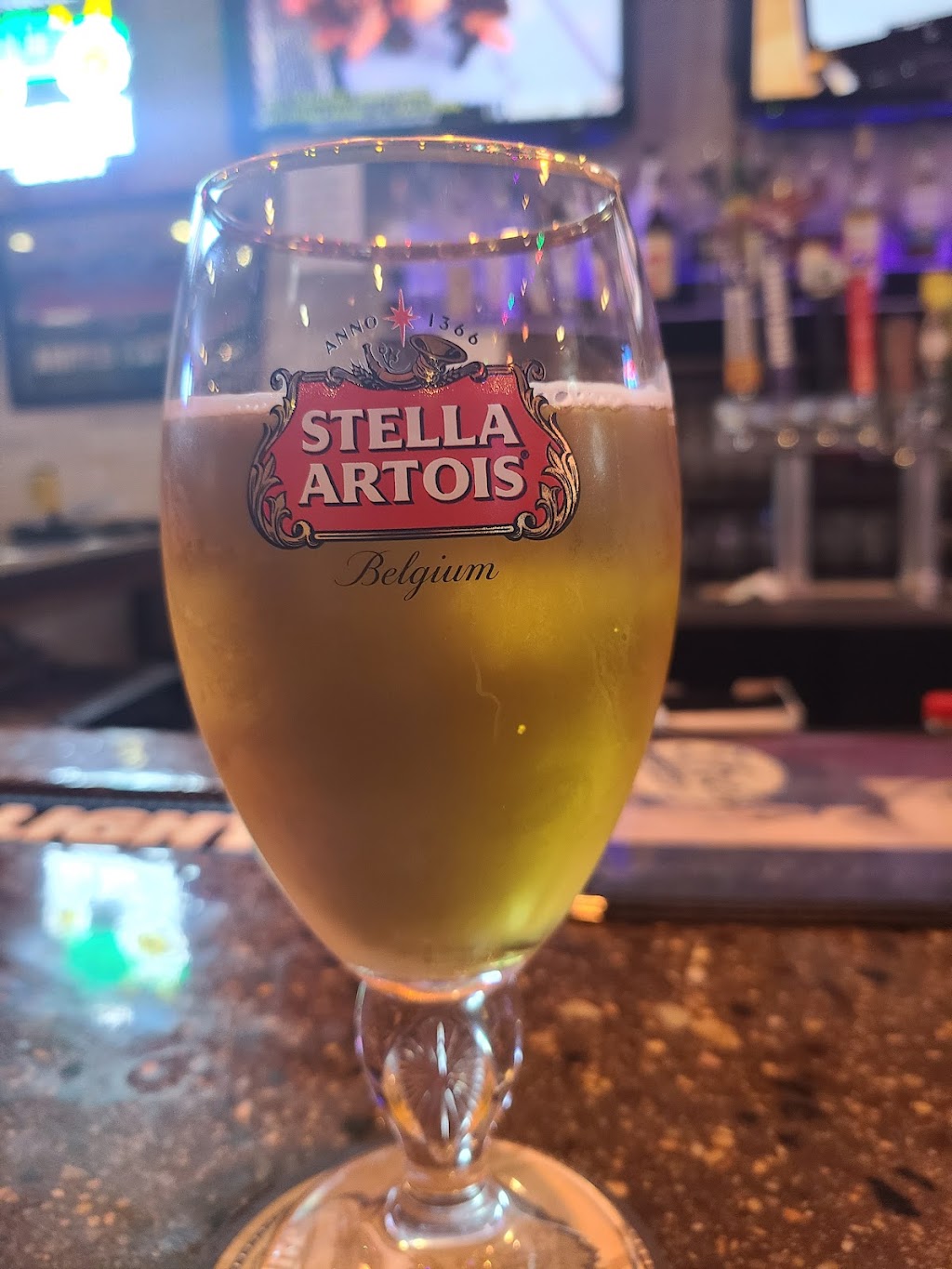 Ikes Place Bar & Grill | restaurant | 100 NW 14th St, Abilene, KS 67410, USA | 7852006278 OR +1 785-200-6278