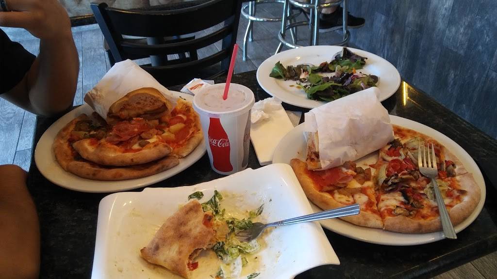 Matteos Pizza | restaurant | 1621 S Gaffey St, San Pedro, CA 90731, USA | 3109357979 OR +1 310-935-7979