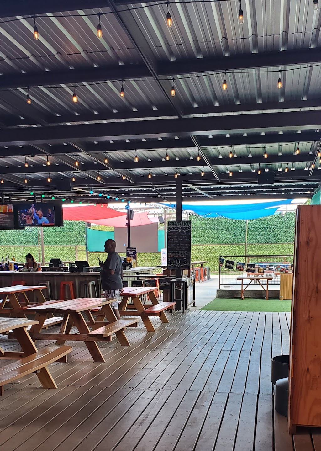 Smoke Texas - Redland Rd | restaurant | 18745 Redland Rd, San Antonio, TX 78259, USA | 2102339623 OR +1 210-233-9623