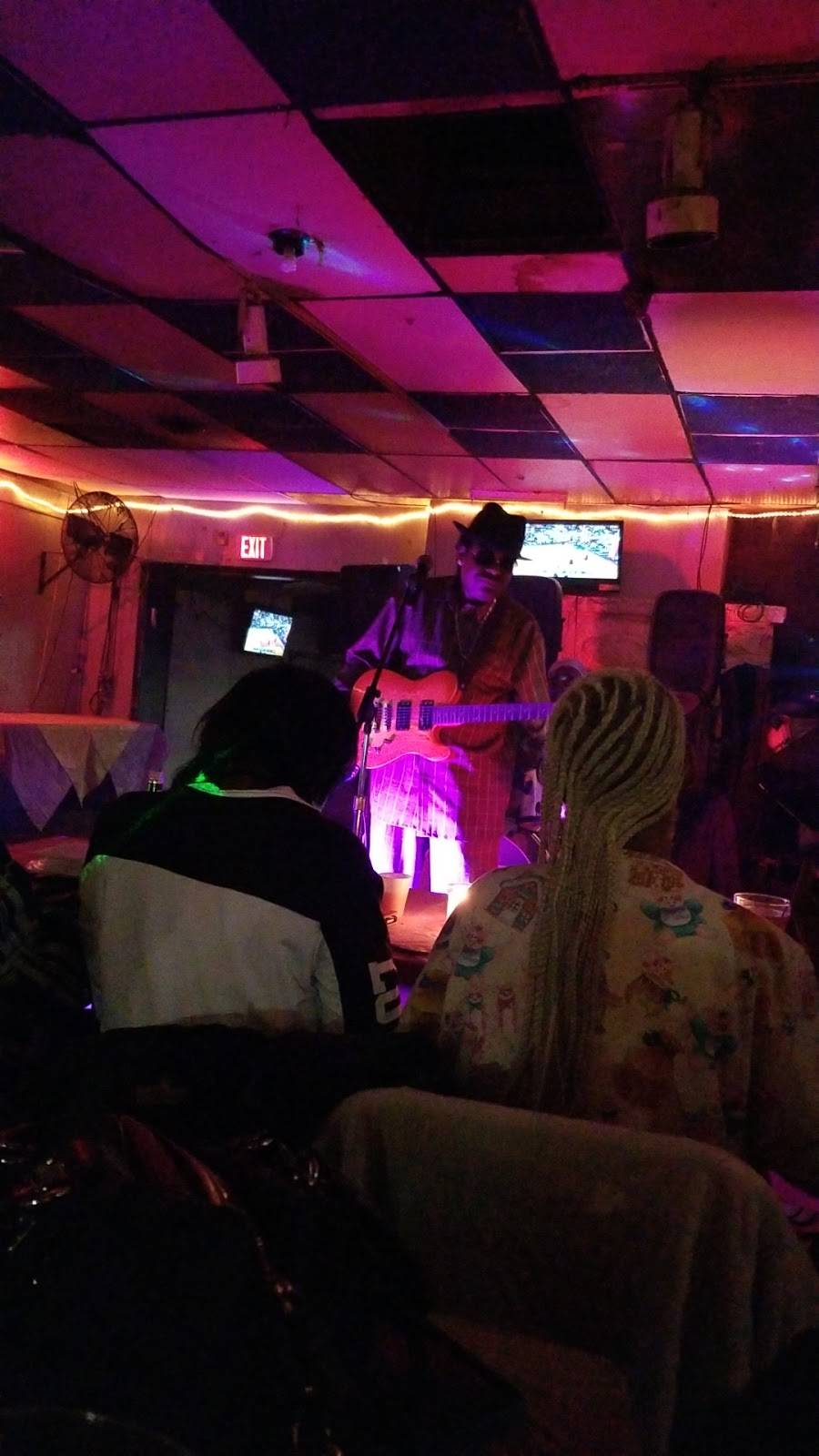 K-9 Club | restaurant | 5100 Germantown Pike, Dayton, OH 45417, USA | 9372631433 OR +1 937-263-1433