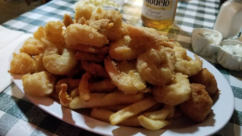 Willies | restaurant | 1912 Front St, Valrico, FL 33594, USA | 8135717630 OR +1 813-571-7630