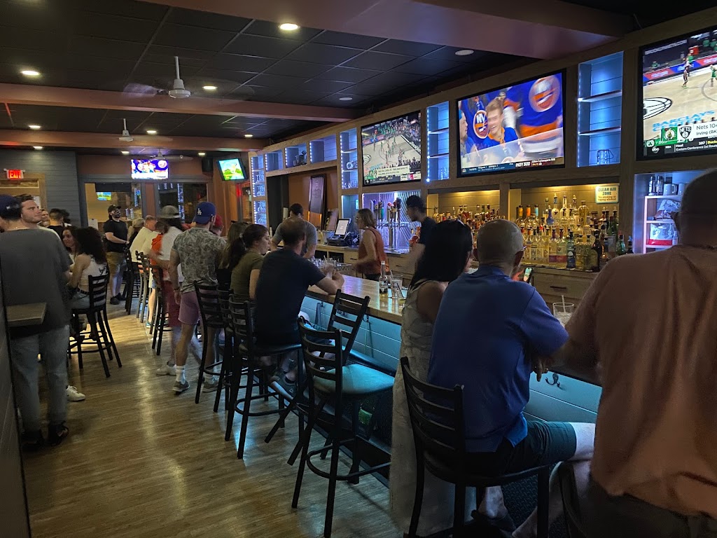 Sidetrack Tavern CLE | restaurant | 13429 Lakewood Heights Blvd, Cleveland, OH 44107, USA | 2164171346 OR +1 216-417-1346