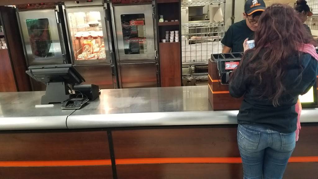 Little Caesars Pizza | meal takeaway | 3220 SE 14th St, Des Moines, IA 50320, USA | 5153655000 OR +1 515-365-5000