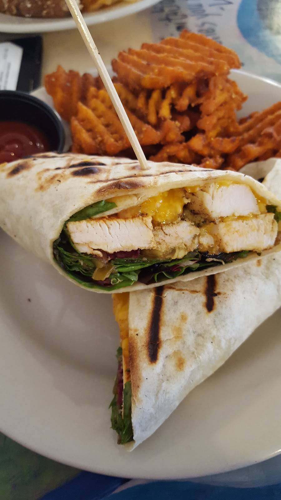 The Crimson Moon | cafe | 24 N Park St, Dahlonega, GA 30533, USA | 7068643982 OR +1 706-864-3982