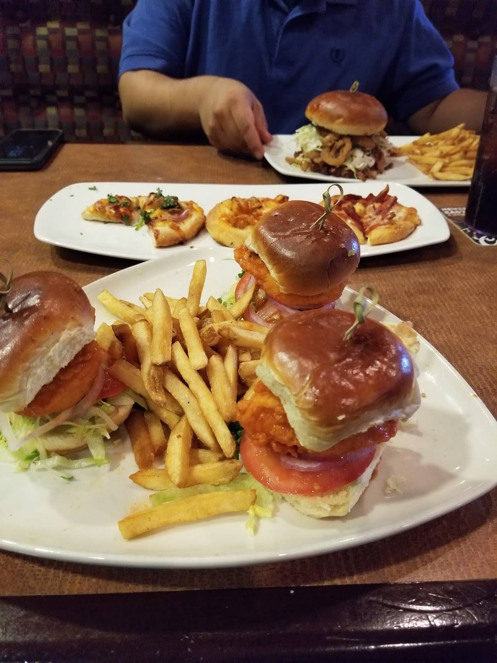 Bostons Restaurant & Sports Bar | restaurant | 16927 Sierra Lakes Pkwy, Fontana, CA 92336, USA | 9098232300 OR +1 909-823-2300