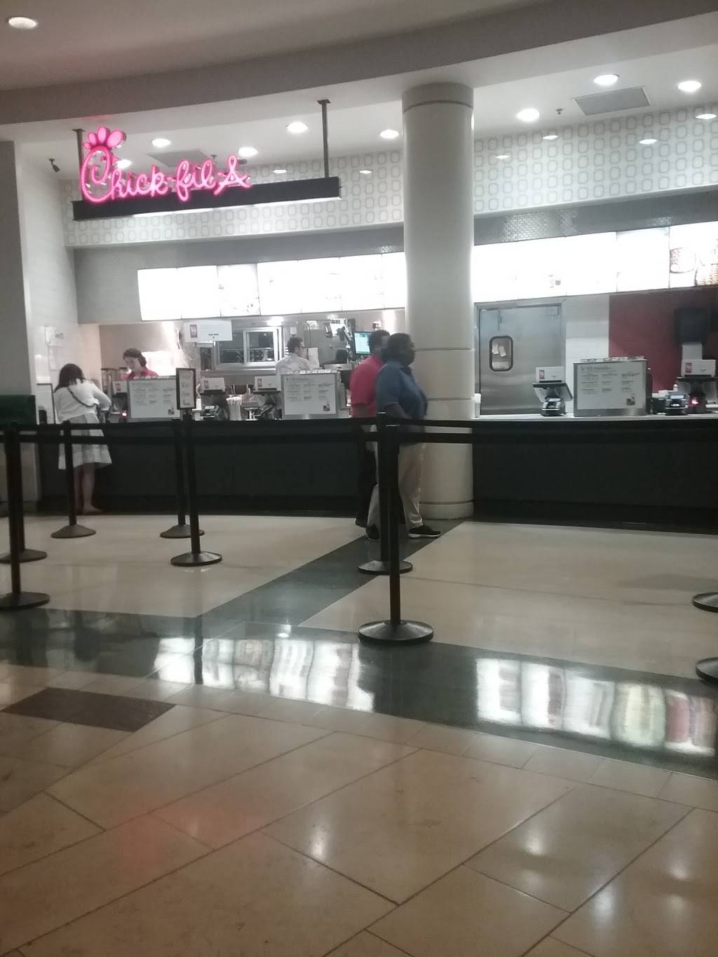 Chick-fil-A | restaurant | 49 W Maryland St Spc VC-10, Indianapolis, IN 46204, USA | 3178228501 OR +1 317-822-8501