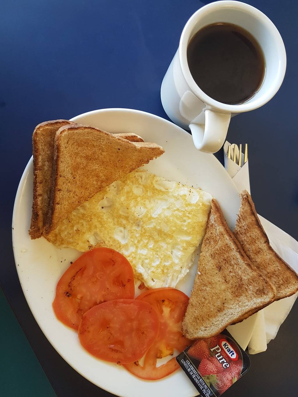 Dover Dairy Bar | restaurant | 210 Main St, Port Dover, ON N0A 1N0, Canada | 5195831312 OR +1 519-583-1312