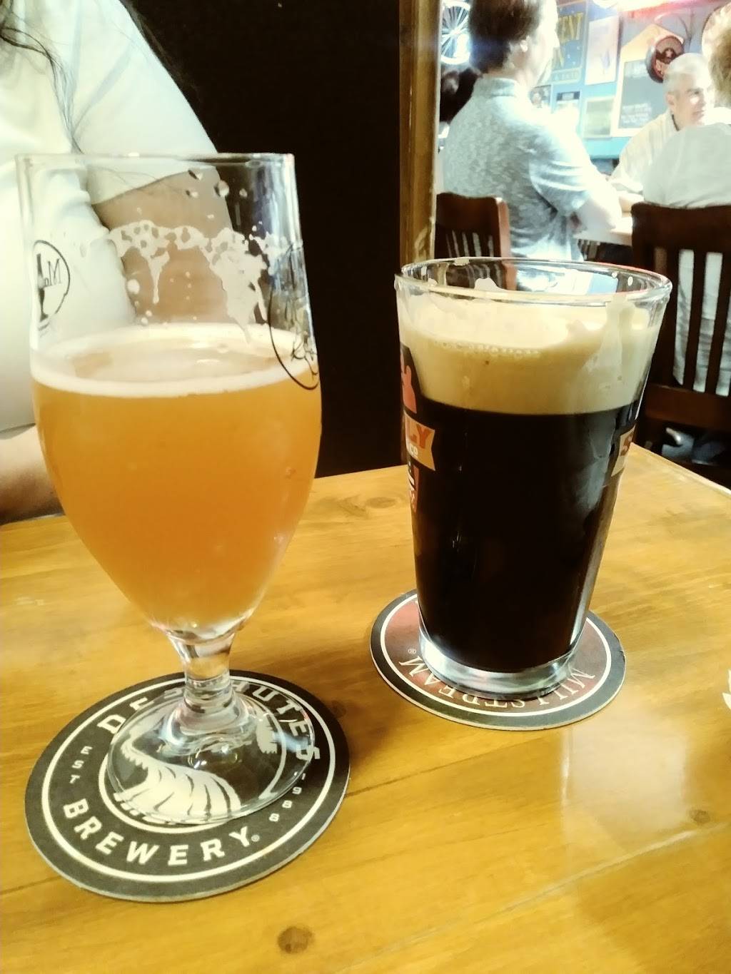 Crescent Moon | restaurant | 3578 Farnam St, Omaha, NE 68131, USA | 4023451708 OR +1 402-345-1708