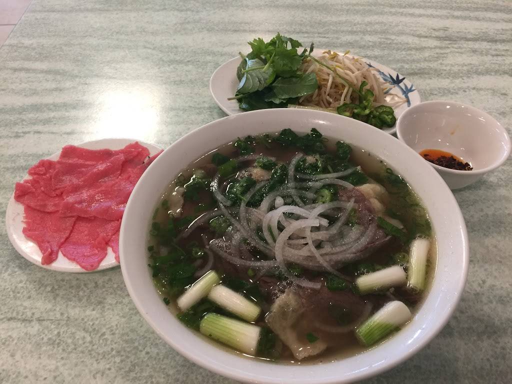 Pho Saigon | restaurant | 2553 Gessner Rd, Houston, TX 77080, USA | 7133299242 OR +1 713-329-9242