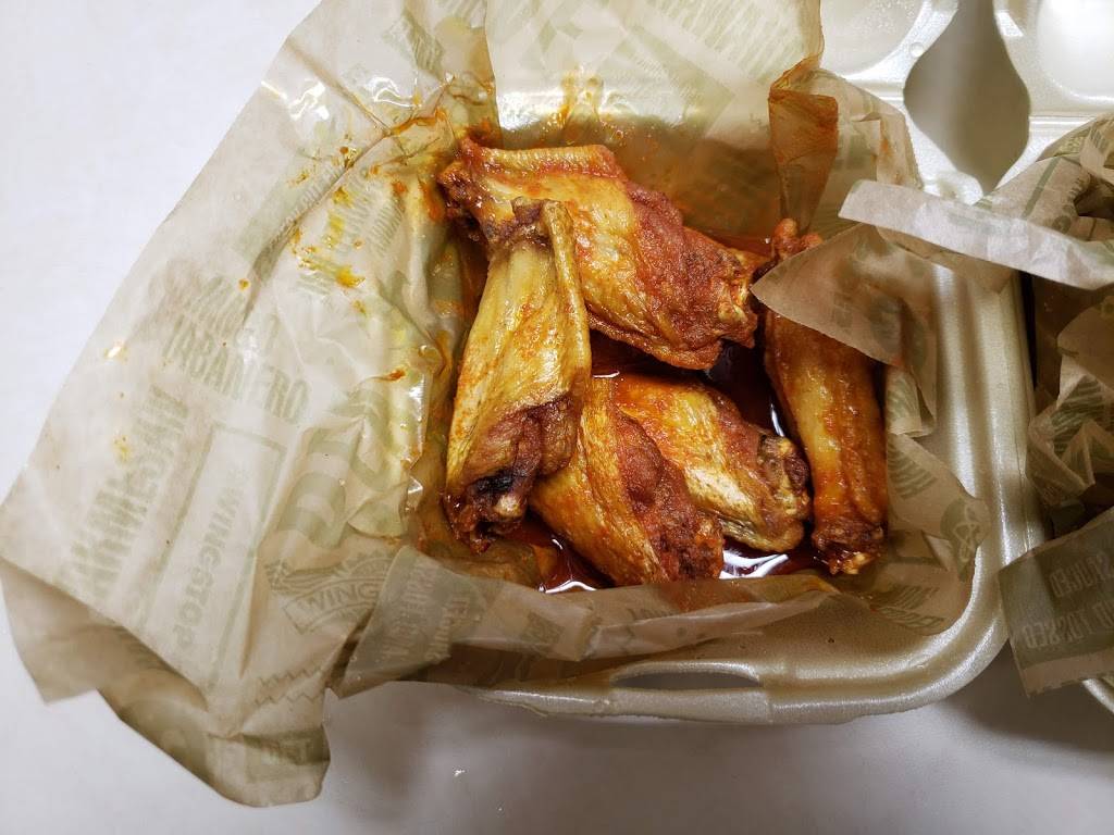 Wingstop | restaurant | 444 N Eola Rd Ste 102, Aurora, IL 60502, USA | 6308989464 OR +1 630-898-9464