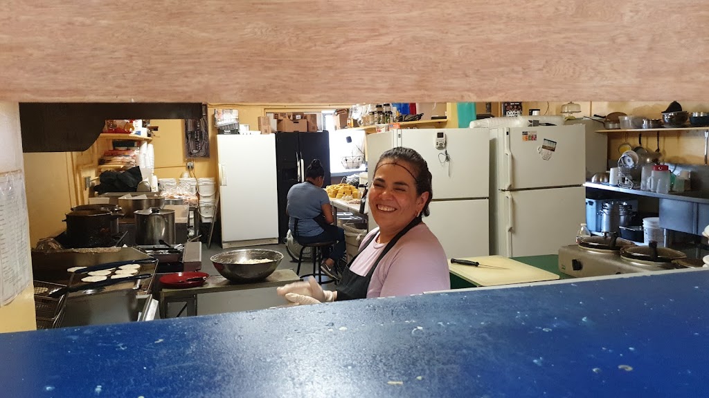 Don Hector | restaurant | 208 S 2nd Ave, Dodge City, KS 67801, USA | 6204302313 OR +1 620-430-2313