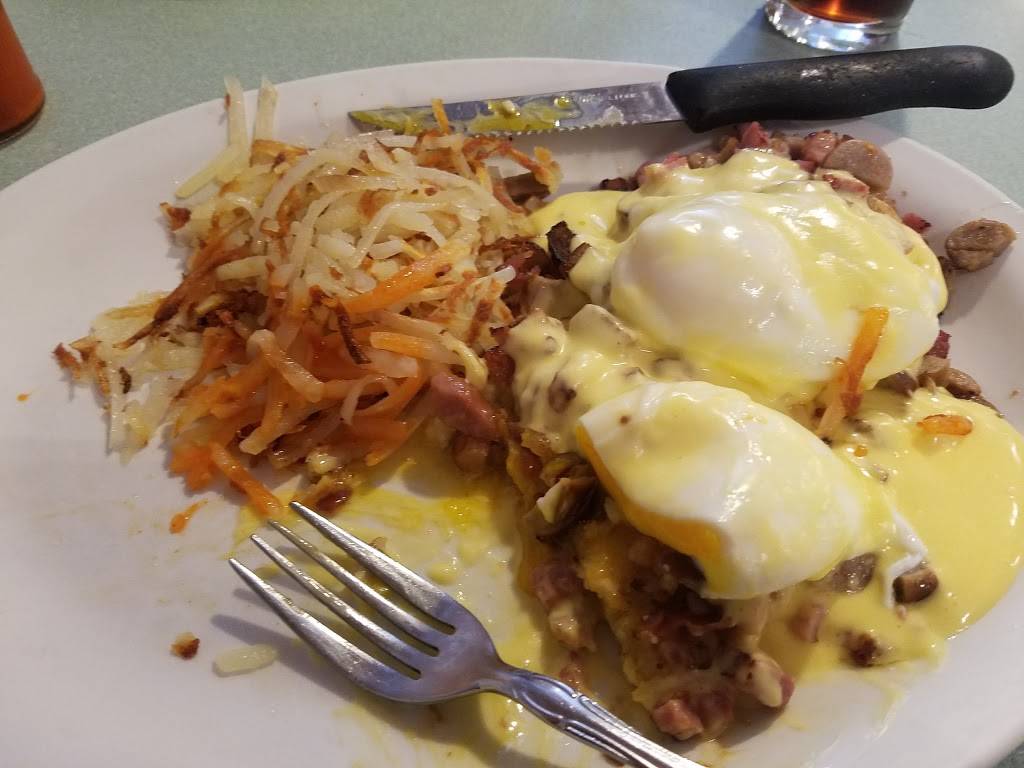 Goldys Grill | restaurant | 1023 N Northwest Hwy, Park Ridge, IL 60068, USA | 8478259725 OR +1 847-825-9725