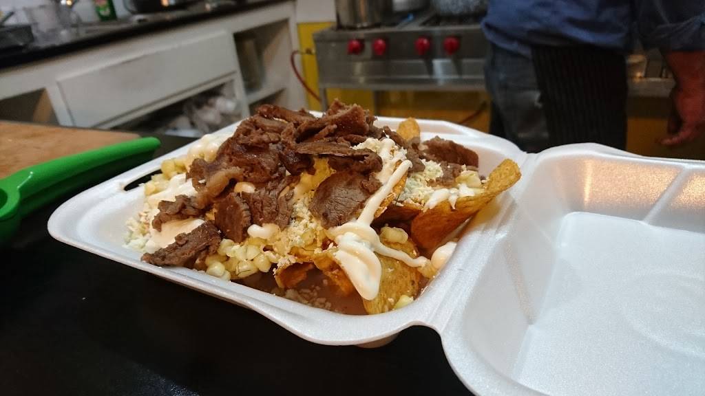 Las Chazcas Tamales Y Elotes | restaurant | Calle Alba Roja 5, Hipodromo Dos, 22195 Tijuana, B.C., Mexico | 016642410817 OR +52 664 241 0817