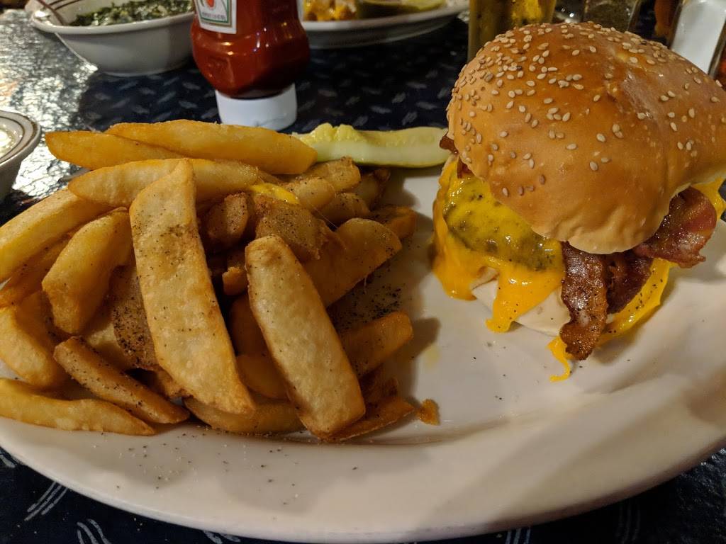 Corner Galley Restaurant | restaurant | 5411 Merrick Rd, Massapequa, NY 11758, USA | 5167989018 OR +1 516-798-9018