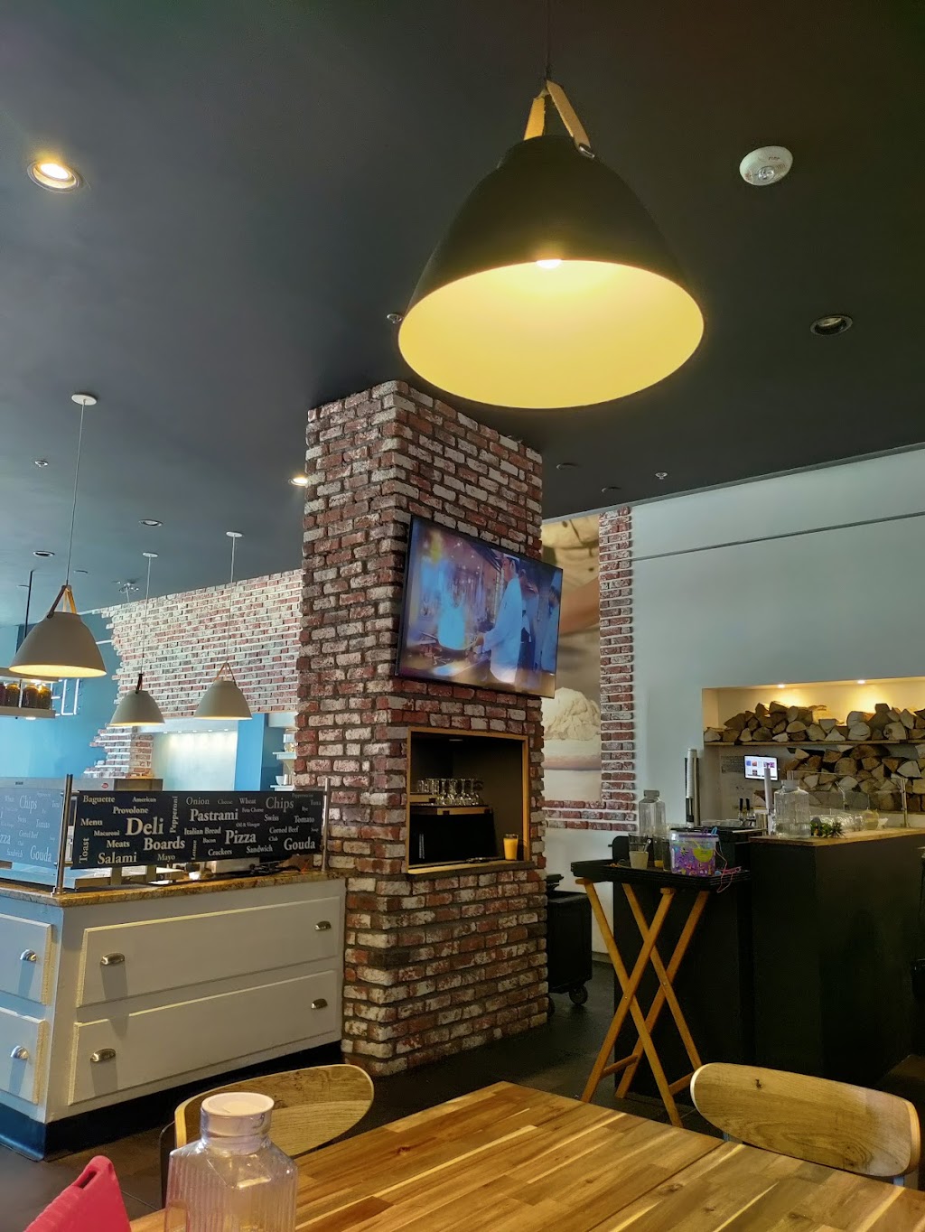 Boards & Baskets | restaurant | 167 East Bridge St, Homestead, PA 15120, USA | 4125302194 OR +1 412-530-2194