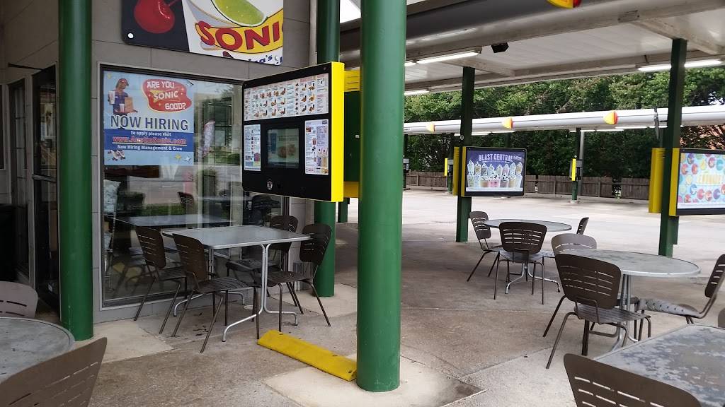 Sonic Drive-In | restaurant | 6816 McNeil Rd, Austin, TX 78729, USA | 5122191905 OR +1 512-219-1905