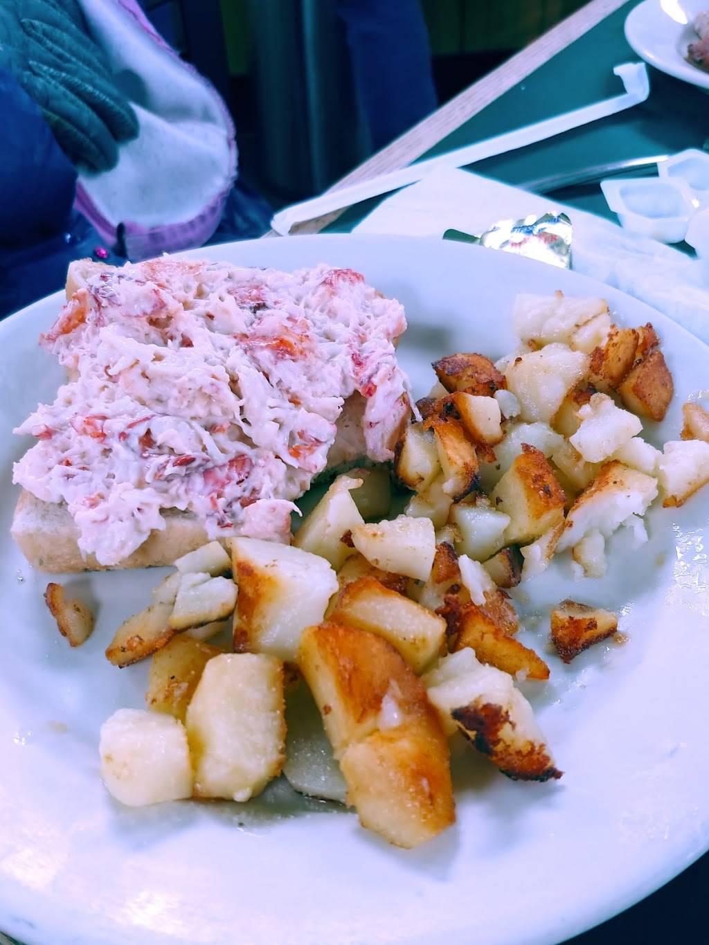 Dubois Cafe | cafe | 906 Sabattus St, Lewiston, ME 04240, USA | 2077956688 OR +1 207-795-6688