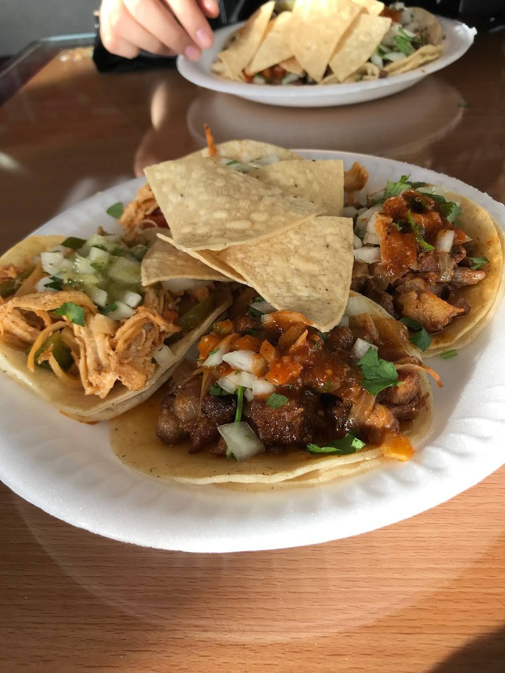 Tacos El Cosas | restaurant | 21915 Devonshire St, Chatsworth, CA 91311, USA | 8187182521 OR +1 818-718-2521