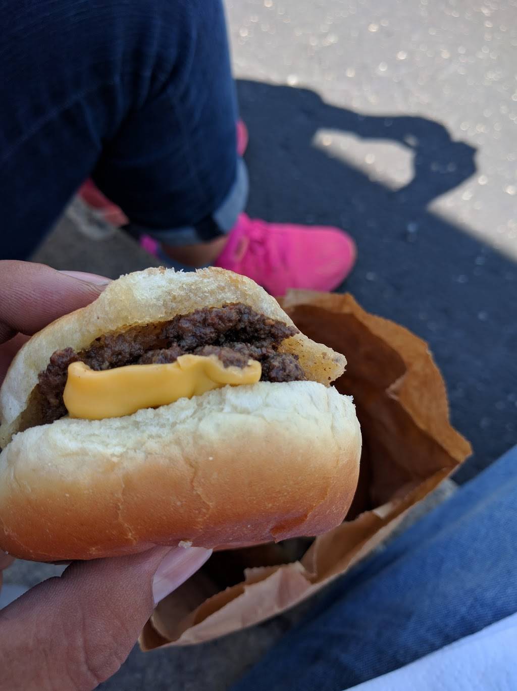 Crabills Hamburger Shop | meal takeaway | 727 Miami St, Urbana, OH 43078, USA | 9376535133 OR +1 937-653-5133