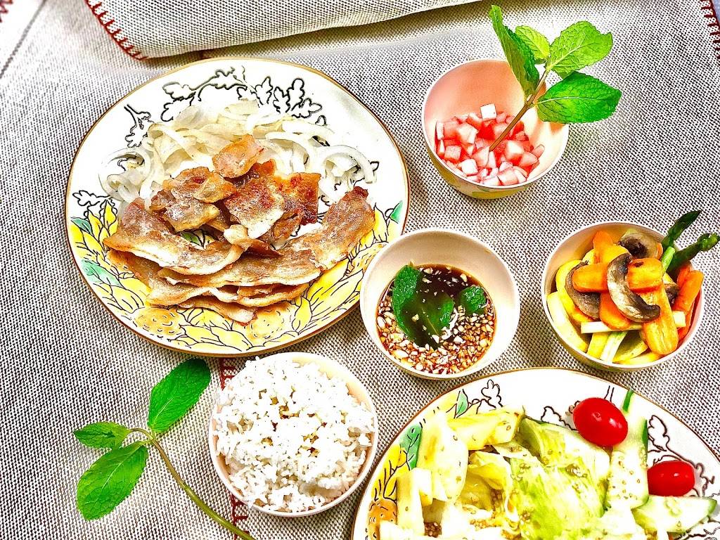 Mr & Mrs L | restaurant | 2464 Jerusalem Ave, North Bellmore, NY 11710, USA | 5168040198 OR +1 516-804-0198